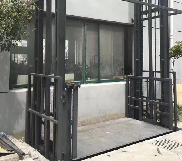 舒兰导轨式施工升降机助力民生工程提速增效